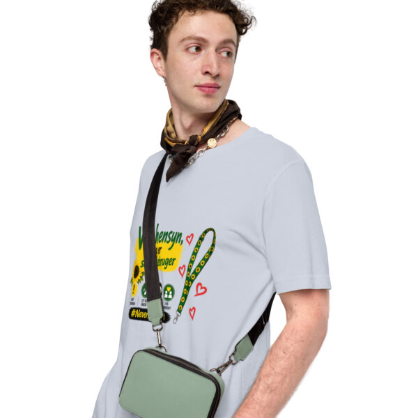unisex-staple-t-shirt-light-blue-left-front-69f064a8a84eb.jpg solsikkebruger t-shirt