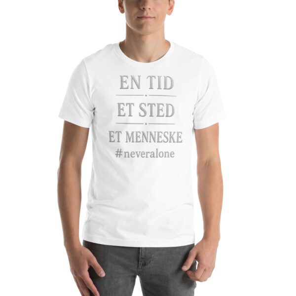 en tid et sted et menneske t-shirt